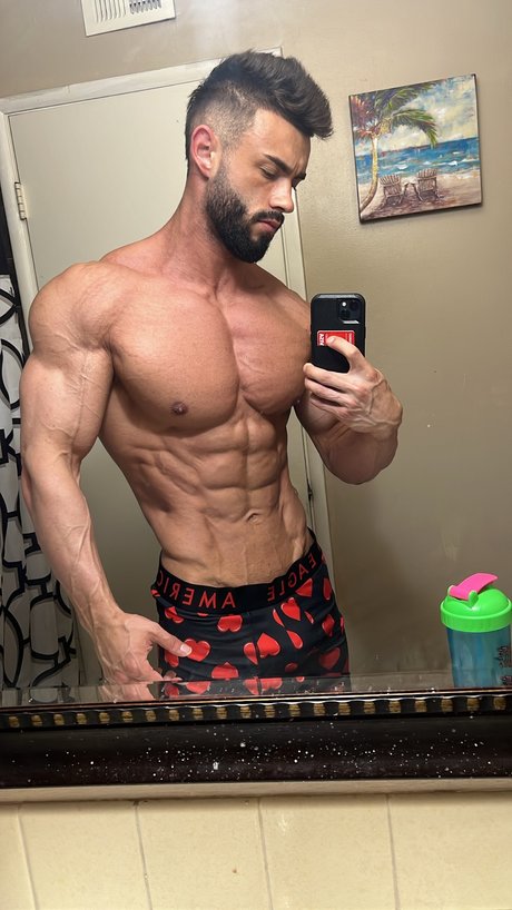 Naken lekkede OnlyFans-bilde av Mike Oxlong