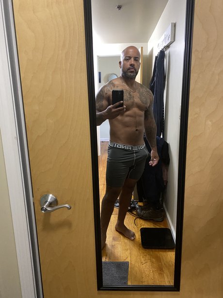 Naken lekkede OnlyFans-bilde av Will