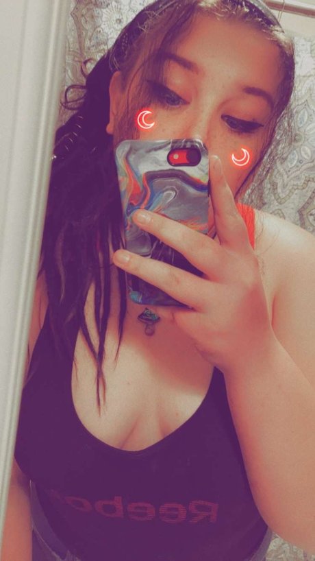 Naken lekkede OnlyFans-bilde av Trip Bhabie