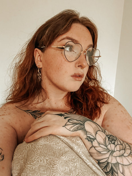 Naken lekkede OnlyFans-bilde av Manon 
