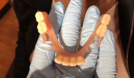 Naken läckt OnlyFans-bild av Toothfetish Doc