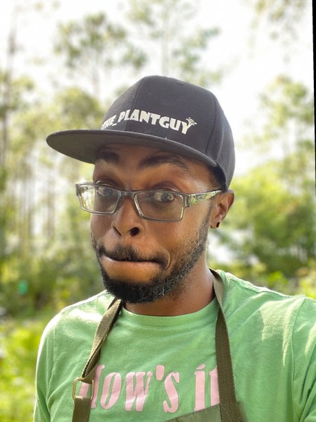 Naken lekkede OnlyFans-bilde av Theplantguy
