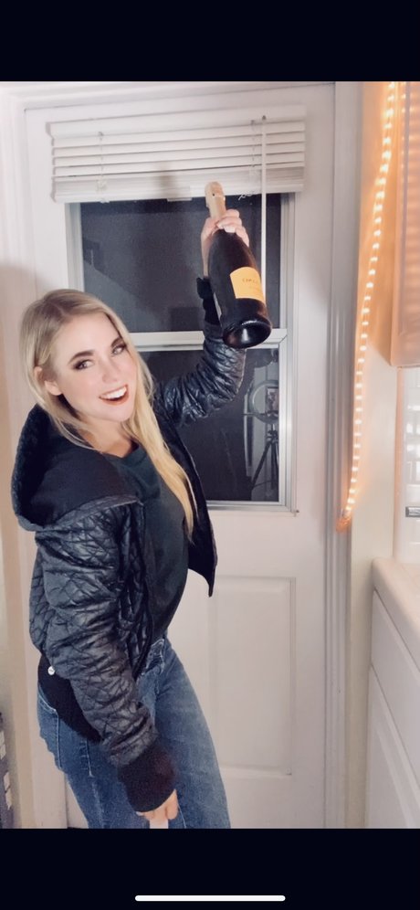 Naken lekkede OnlyFans-bilde av Danielle