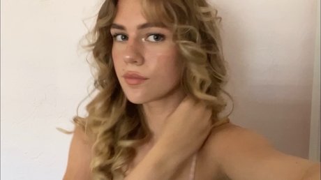 Lil Belle