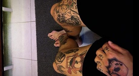 Naken lekkede OnlyFans-bilde av Tuleskii