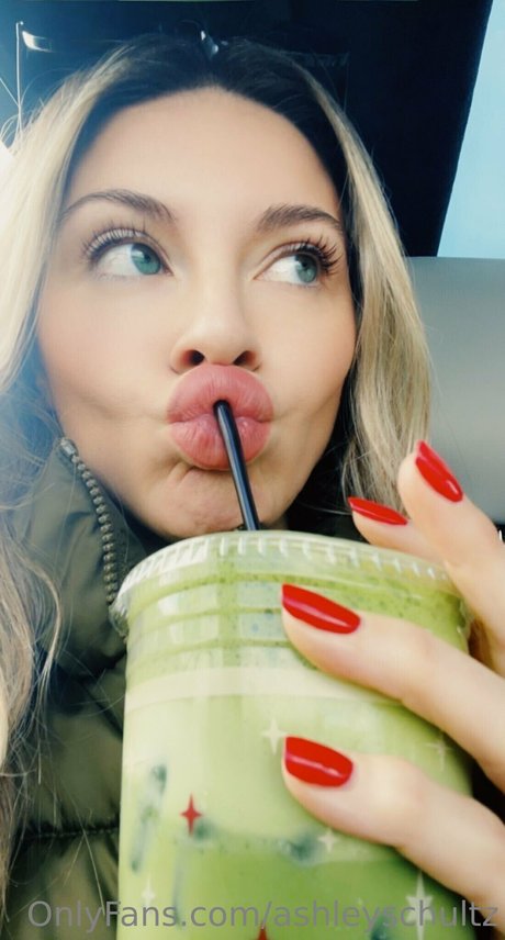 Naken lekkede OnlyFans-bilde av Ashley Schultz