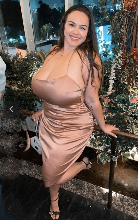 Nahá fotka uniklých OnlyFans od Shelbymxox