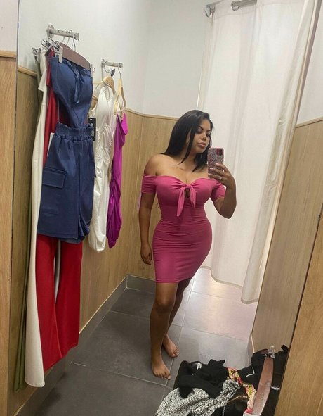 Nøgent lækket OnlyFans-billede af Kesha Ortega