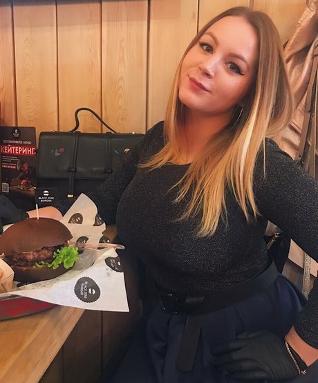 Holly Garner