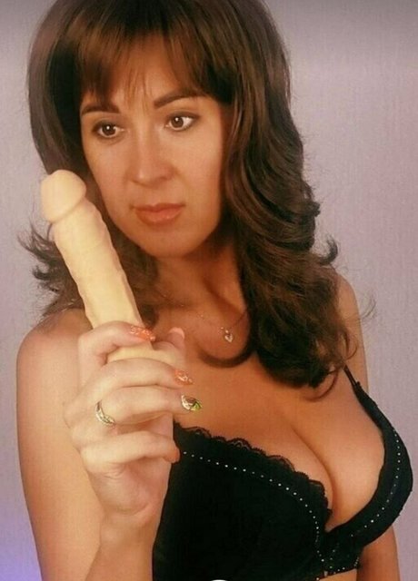 Foto desnuda filtrada de OnlyFans de Mommy Star