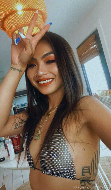 Nacktes geleaktes OnlyFans-Foto von Cathiecee