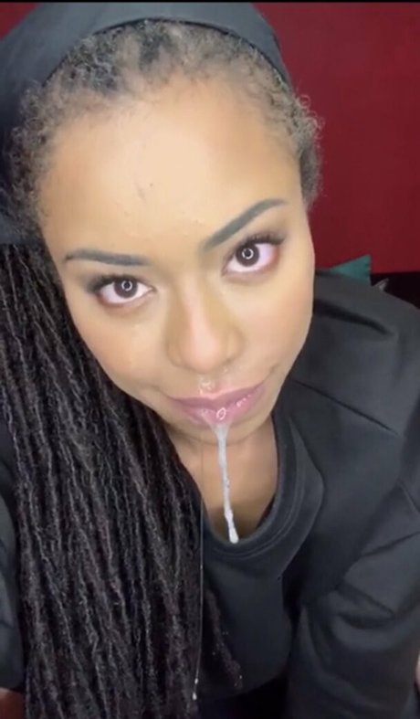 Kira Noir OnlyFans泄露裸照