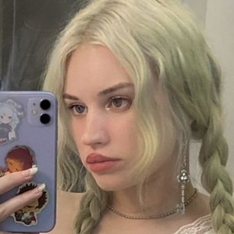 Nahá fotka uniklých OnlyFans od Swordgirlfriend