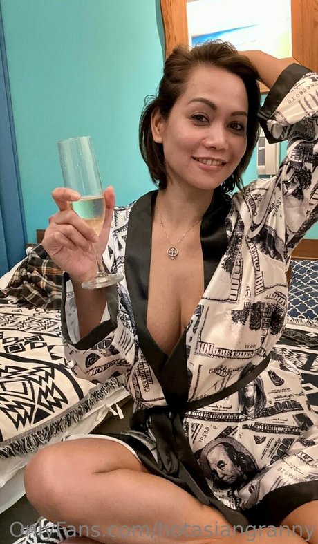 Hotasiangranny
