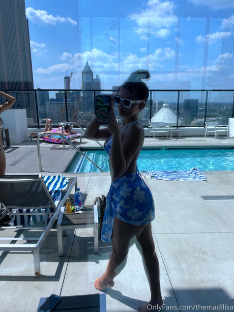 The Madi Lisa OnlyFans 유출 누드 사진