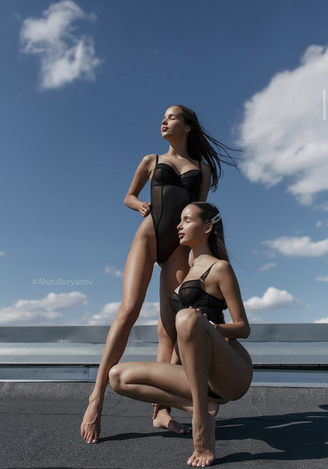Adelalinka Twins