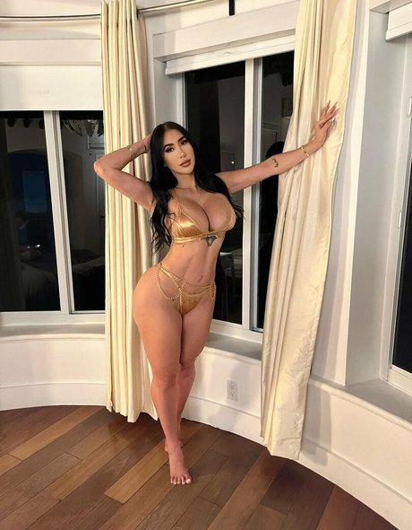 Valerie Kay