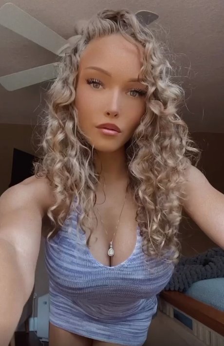 Nahá fotka uniklých OnlyFans od Evie And Ellie Erikson