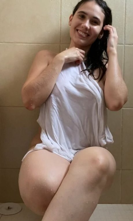 Foto di nudo di fuga di OnlyFans di Caro Trueba