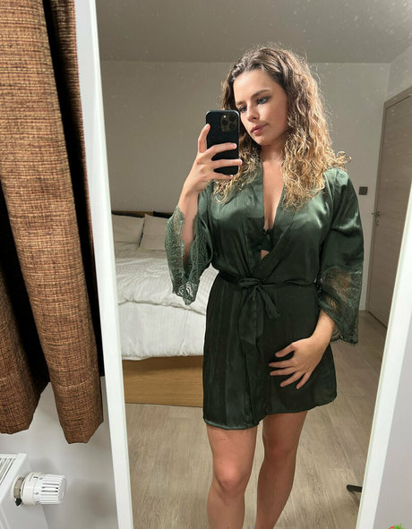Naken lekkede OnlyFans-bilde av Alinasweetness