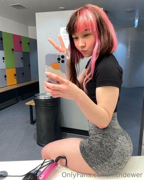 Nahá fotka uniklých OnlyFans od Yyuki