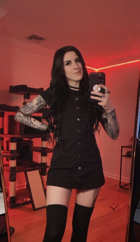 Nahá fotka uniklých OnlyFans od Mskillionaire