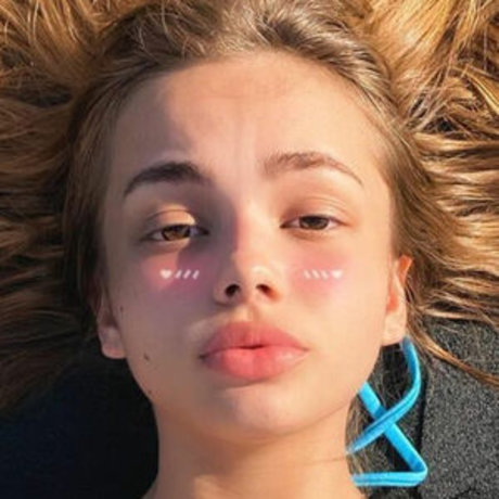 Valya Karnaval