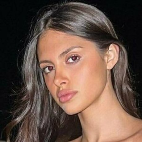 Naken lekkede OnlyFans-bilde av Martinavismara