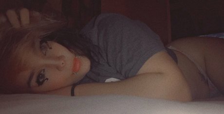 Nahá fotka uniklých OnlyFans od Nogitsunespice