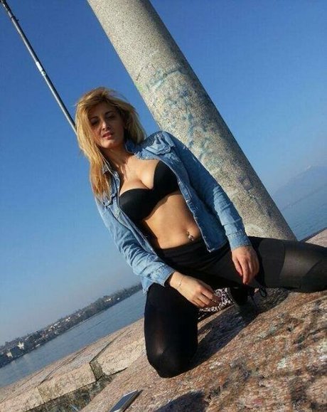 Nahá fotka uniklých OnlyFans od Rosy Maggiulli