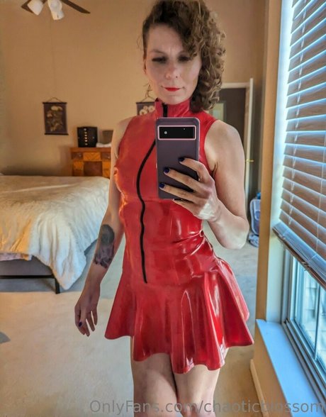 Nahá fotka uniklých OnlyFans od Chaoticblossom