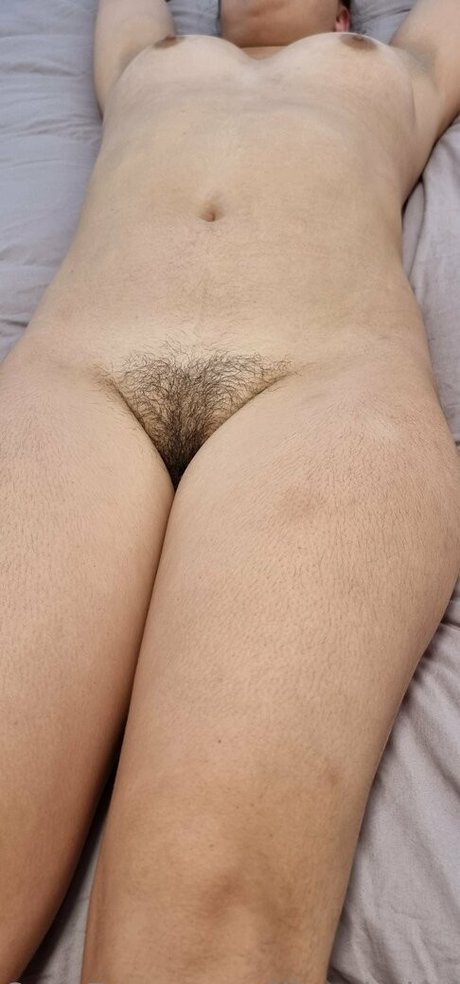 Alaston vuotanut OnlyFans-kuva Lilcakebaby