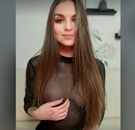 Nahá fotka uniklých OnlyFans od Latexbabyvip2000