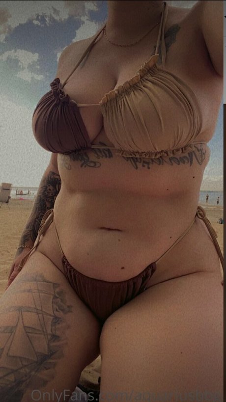 Nahá fotka uniklých OnlyFans od Aquariusbbg