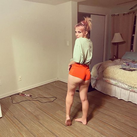 Bonnie Grace