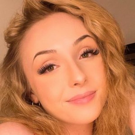 Astrella Rae OnlyFansリークヌード写真