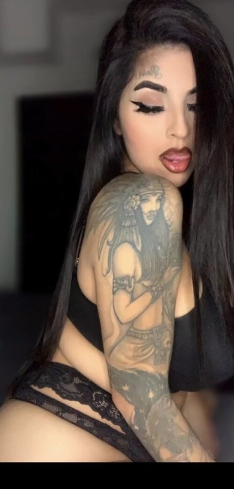 Nahá fotka uniklých OnlyFans od Moneegee