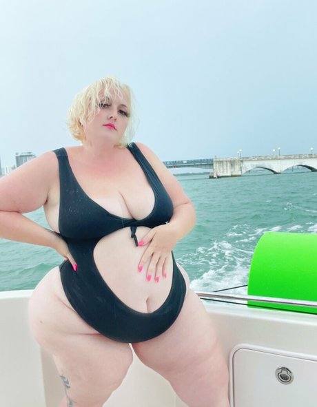 Sweetcherrybbw