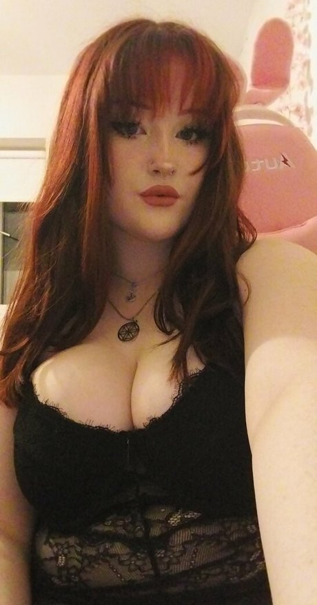 Foto di nudo di fuga di OnlyFans di Urlilsuccubus