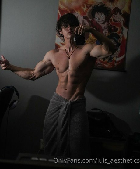 Nahá fotka uniklých OnlyFans od Luisaesthetics