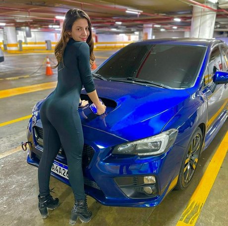 Nahá fotka uniklých OnlyFans od Jeni Gabriele