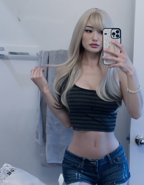 Nahá fotka uniklých OnlyFans od Harmsyuki