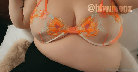 Обнаженная фотография утечки OnlyFans от Bbwmegx