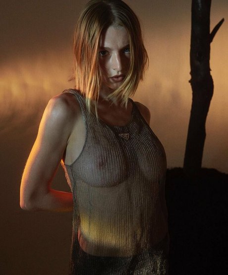 Hunter Schafer  nude leaked OnlyFans photo