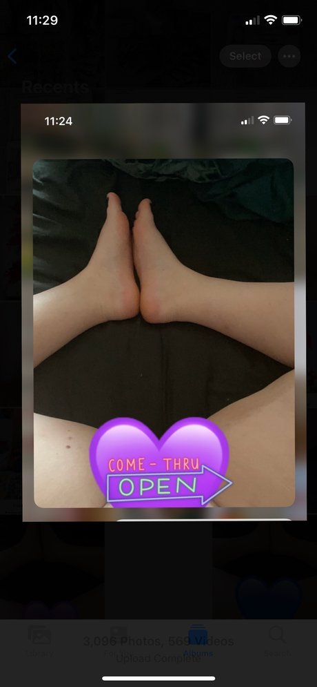 Naken lekkede OnlyFans-bilde av Feetfantasy