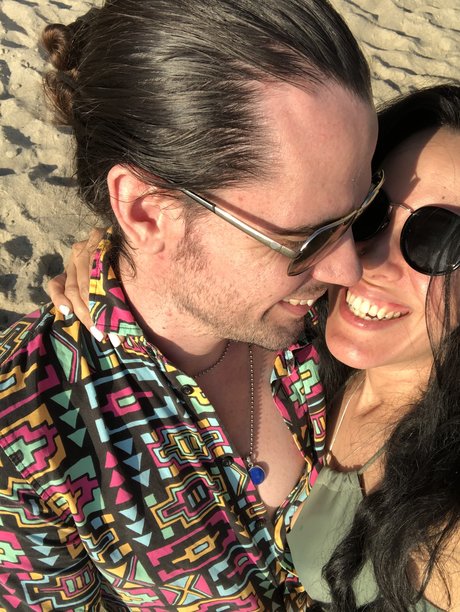 Naken lekkede OnlyFans-bilde av Rockampamprollgypsys