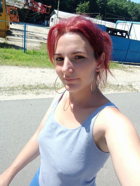 Naken läckt OnlyFans-bild av Stoian Florentina Mihaela