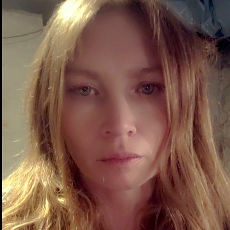 Naken lekkede OnlyFans-bilde av Sami Leigh
