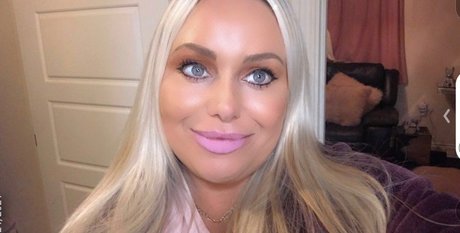 Naken läckt OnlyFans-bild av Mazzacally29