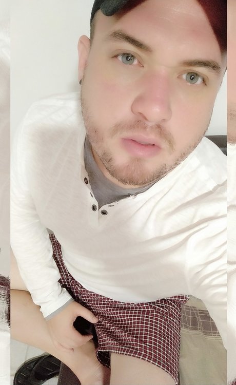 Naken lekkede OnlyFans-bilde av Alex35